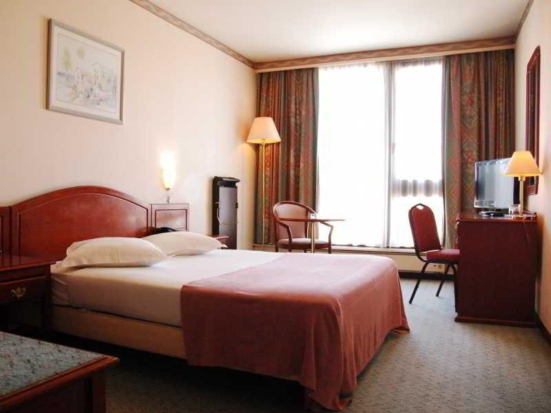 9Hotel Chelton ブリュッセル エクステリア 写真